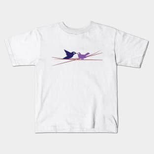 Birds in love Kids T-Shirt